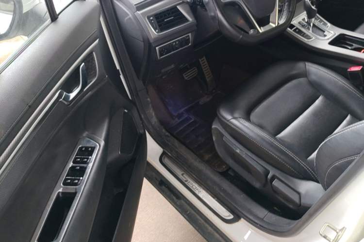 Used Geely Auto Emgrand GS 2016 Sport Edition 1.8L Automatic LingShang Model Driver Seat