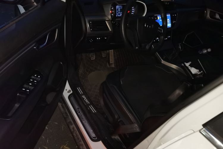 Used Geely Auto Emgrand GS 2016 Sports Edition 1.8L Manual LingShang Model Driver Seat