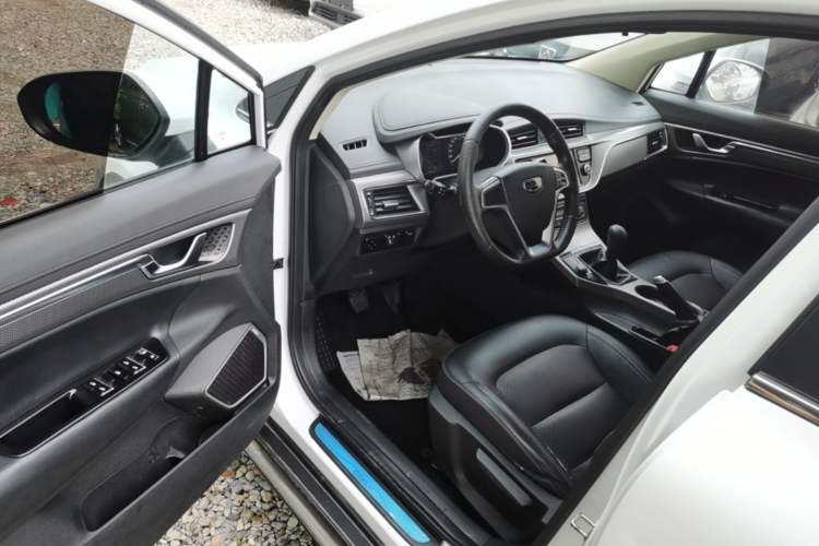 Used Geely Auto Emgrand GS 2016 Elegant Edition 1.8L Manual LingShang Model Driver Seat