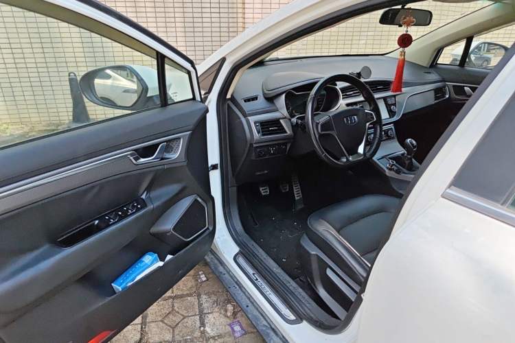 Used Geely Auto Emgrand GS 2016 Sports Edition 1.8L Manual LingShang Model Driver Seat