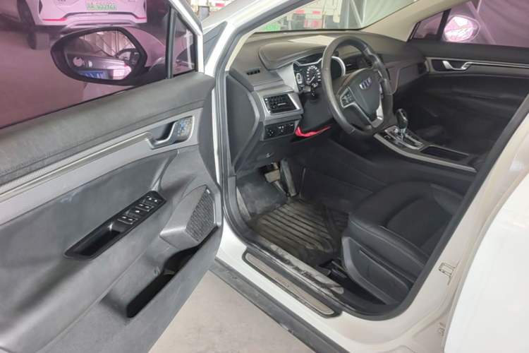 Used Geely Auto Emgrand GS 2016 Elegant Edition 1.3T Automatic LingShang Model Driver Seat