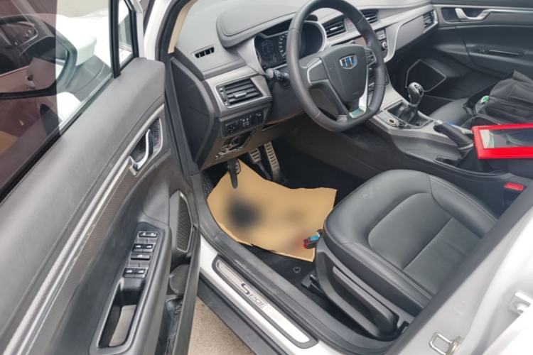 Used Geely Auto Emgrand GS 2016 Sports Edition 1.8L Manual LingShang Model Driver Seat