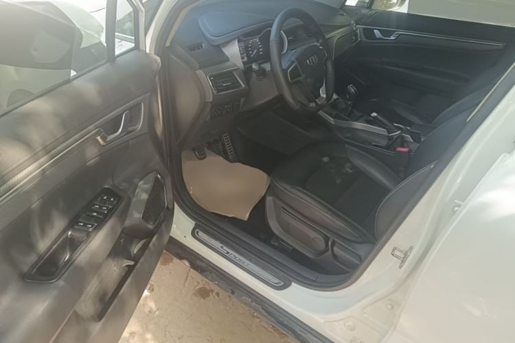 Used Geely Auto Emgrand GS 2016 Sports Edition 1.8L Manual LingShang Model Driver Seat