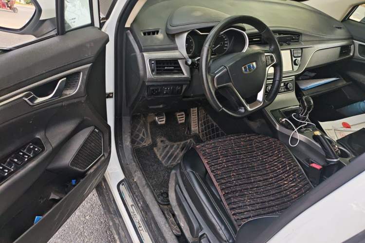 Used Geely Auto Emgrand GS 2016 Sports Edition 1.8L Manual LingShang Model Driver Seat
