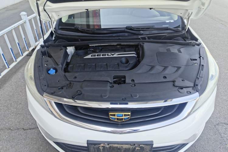 Used Geely Auto Emgrand GS 2016 Elegant Edition 1.3T Automatic ZhenShang Model Engine Bay