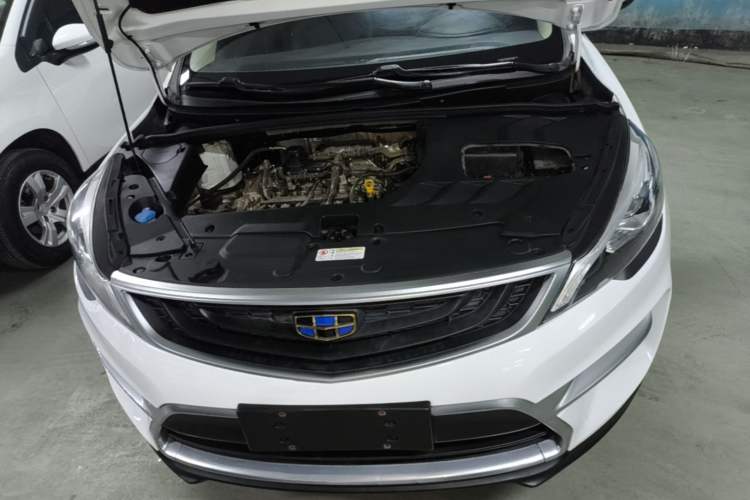 Used Geely Auto Emgrand GS 2016 Sport Edition 1.3T Automatic LingShang Model Engine Bay