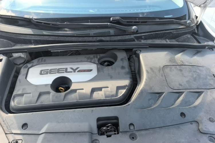 Used Geely Auto Emgrand GS 2016 Elegant Edition 1.8L Manual LingShang Model Engine Bay