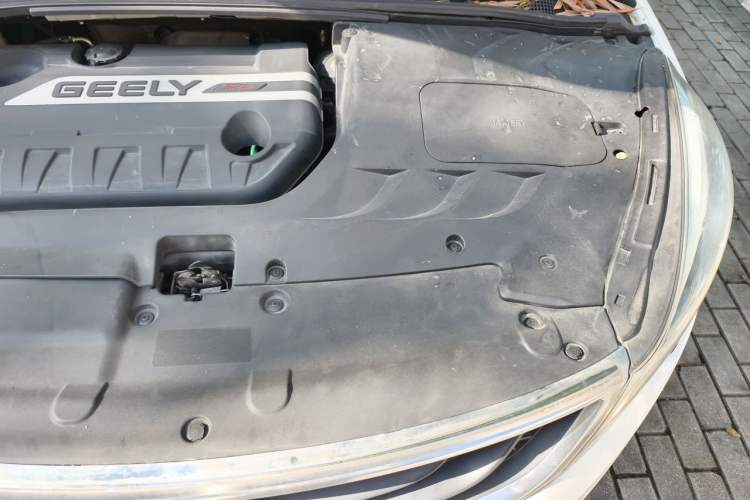 Used Geely Auto Emgrand GS 2016 Sport Edition 1.3T Automatic ZhenShang Model Engine Bay Left
