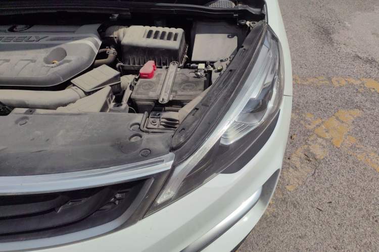 Used Geely Auto Emgrand GS 2016 Sport Edition 1.3T Automatic ZhenShang Model Engine Bay Left