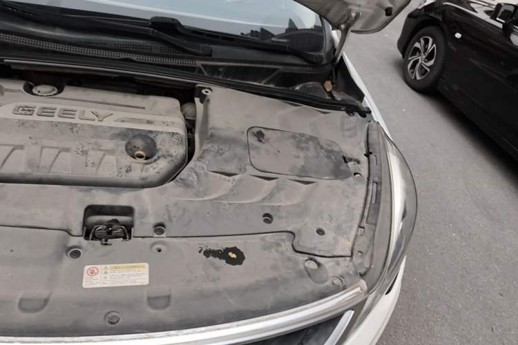 Used Geely Auto Emgrand GS 2016 Sport Edition 1.3T Automatic LingShang Model Engine Bay Left