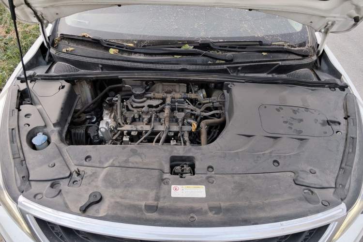 Used Geely Auto Emgrand GS 2016 Sport Edition 1.3T Automatic LingShang Model Engine Bay