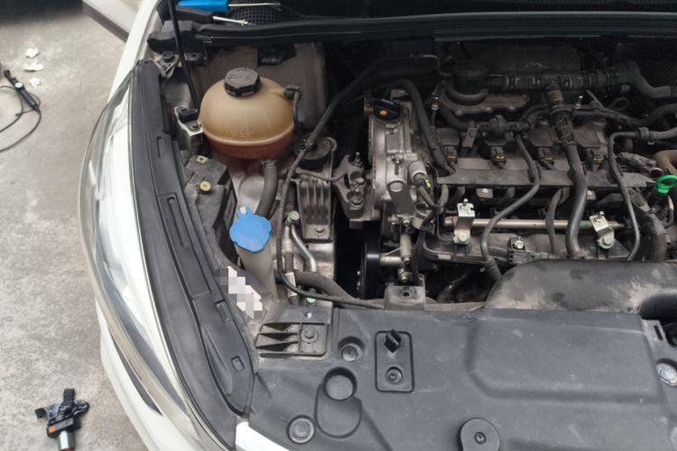 Used Geely Auto Emgrand GS 2016 Sport Edition 1.3T Automatic ZhenShang Model Engine Bay Right