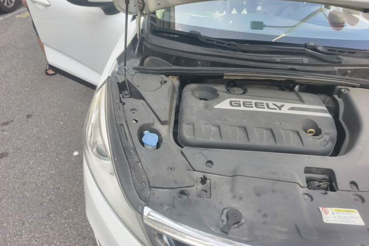 Used Geely Auto Emgrand GS 2016 Elegant Edition 1.3T Automatic ZhenShang Model Engine Bay Right