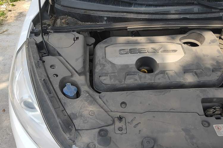Used Geely Auto Emgrand GS 2016 Elegant Edition 1.8L Manual LingShang Model Engine Bay Right