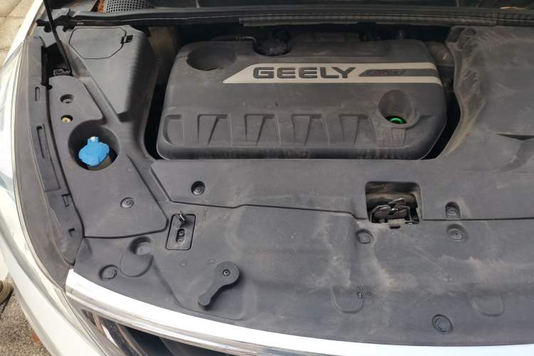 Used Geely Auto Emgrand GS 2016 Elegant Edition 1.3T Automatic ZhenShang Model Engine Bay Right