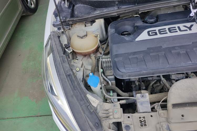 Used Geely Auto Emgrand GS 2016 Sport Edition 1.3T Automatic ZhenShang Model Engine Bay Right