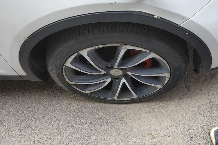 Used Geely Auto Emgrand GS 2016 Sport Edition 1.3T Automatic ZhenShang Model Exterior 1