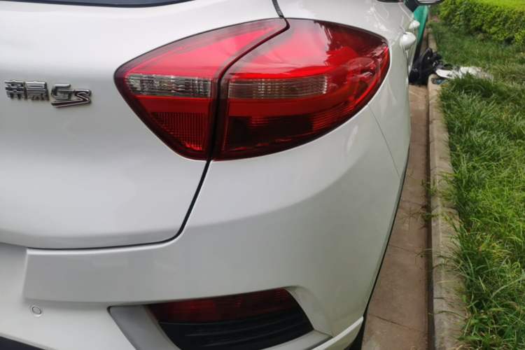 Used Geely Auto Emgrand GS 2016 Elegant Edition 1.8L Manual LingShang Model Exterior 3