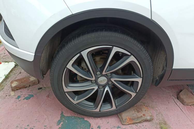 Used Geely Auto Emgrand GS 2016 Elegant Edition 1.3T Automatic ZhenShang Model Exterior 5