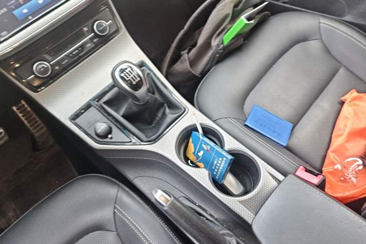 Used Geely Auto Emgrand GS 2016 Sports Edition 1.8L Manual LingShang Model Gear Lever