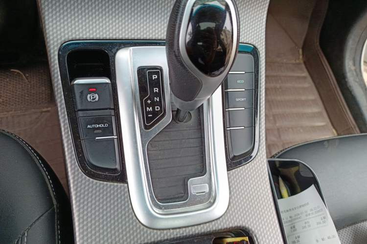 Used Geely Auto Emgrand GS 2016 Sport Edition 1.3T Automatic LingShang Model Gear Lever