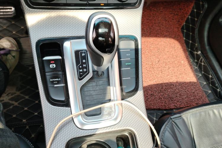 Used Geely Auto Emgrand GS 2016 Sport Edition 1.8L Automatic LingShang Model Gear Lever