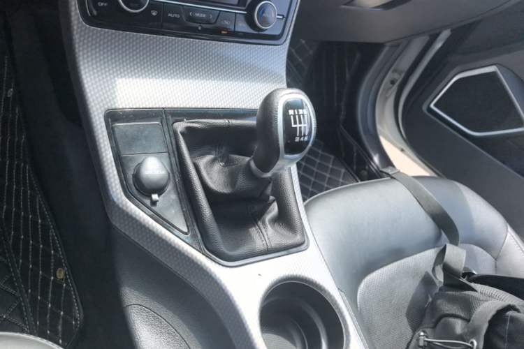 Used Geely Auto Emgrand GS 2016 Sport Edition 1.3T Manual LingShang Model Gear Lever