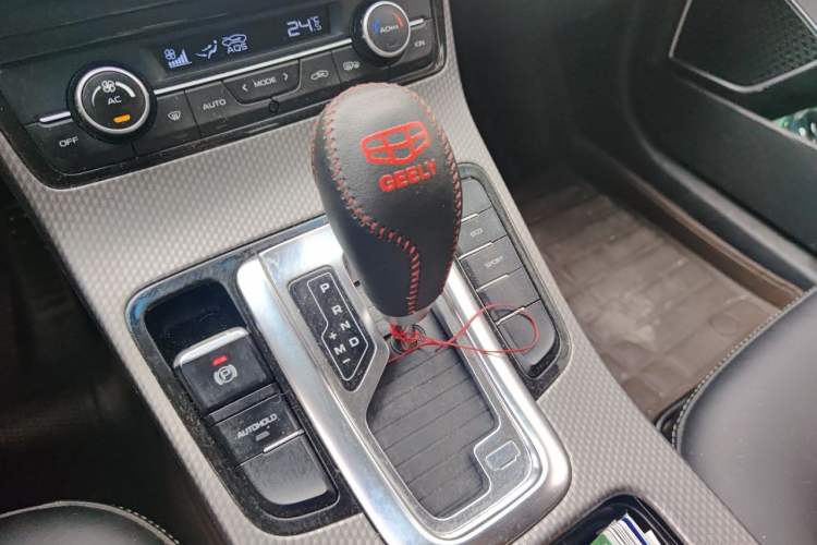 Used Geely Auto Emgrand GS 2016 Elegant Edition 1.3T Automatic LingShang Model Gear Lever