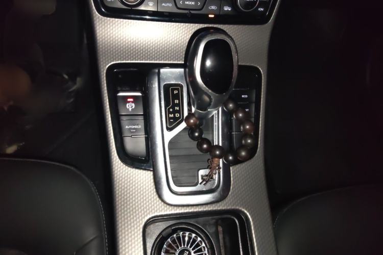Used Geely Auto Emgrand GS 2016 Sport Edition 1.3T Automatic LingShang Model Gear Lever