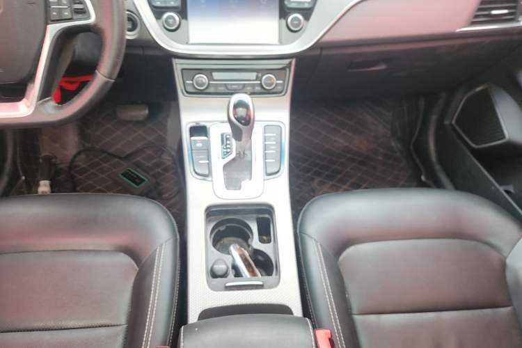 Used Geely Auto Emgrand GS 2016 Elegant Edition 1.8L Automatic LingShang Model Gear Lever