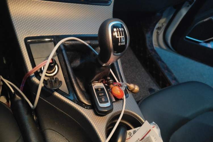 Used Geely Auto Emgrand GS 2016 Elegant Edition 1.8L Manual Fashion Model Gear Lever
