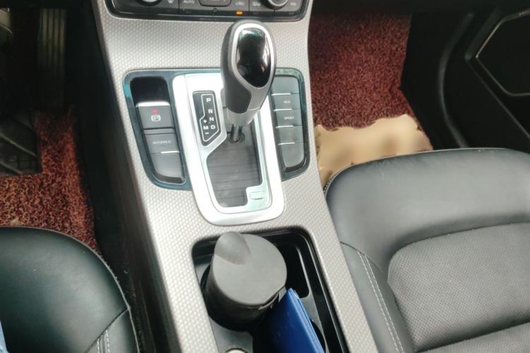 Used Geely Auto Emgrand GS 2016 Sport Edition 1.3T Automatic LingShang Model Gear Lever