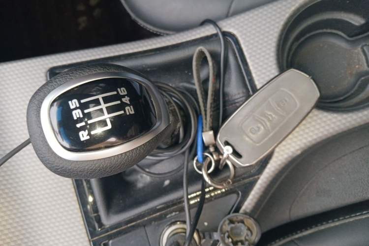 Used Geely Auto Emgrand GS 2016 Sports Edition 1.8L Manual LingShang Model Gear Lever