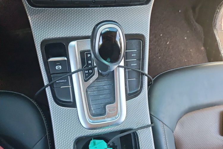 Used Geely Auto Emgrand GS 2016 Sport Edition 1.3T Automatic ZhenShang Model Gear Lever
