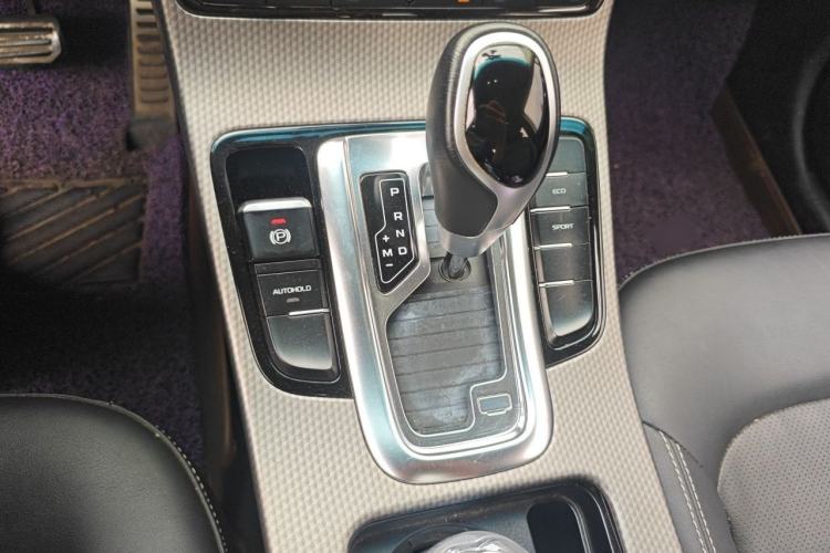 Used Geely Auto Emgrand GS 2016 Sport Edition 1.3T Automatic LingShang Model Gear Lever