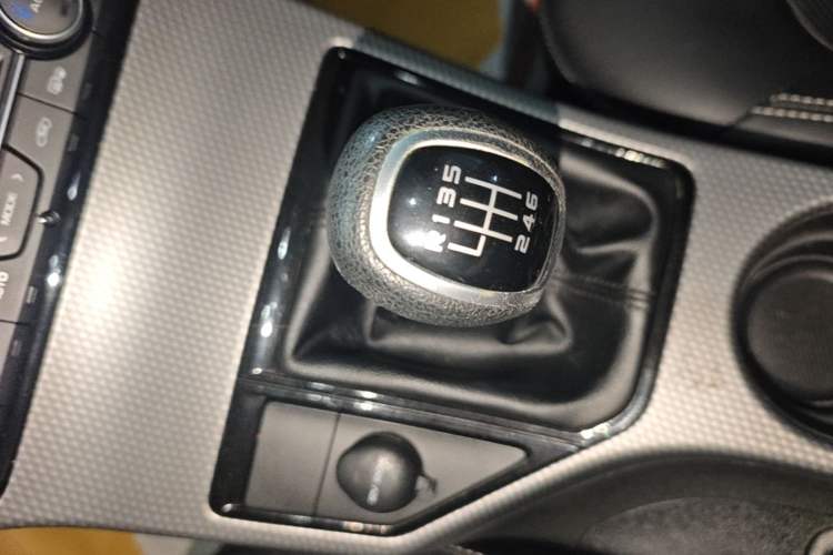 Used Geely Auto Emgrand GS 2016 Sports Edition 1.8L Manual LingShang Model Gear Lever