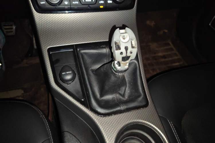 Used Geely Auto Emgrand GS 2016 Sport Edition 1.3T Manual LingShang Model Gear Lever