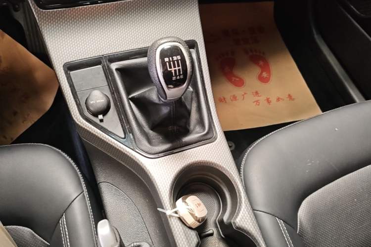 Used Geely Auto Emgrand GS 2016 Elegant Edition 1.8L Manual LingShang Model Gear Lever