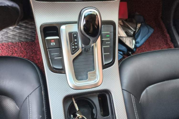 Used Geely Auto Emgrand GS 2016 Sport Edition 1.3T Automatic LingShang Model Gear Lever