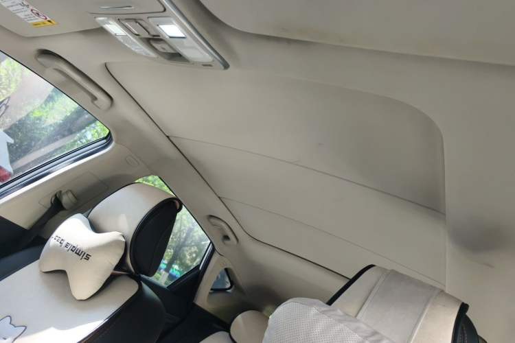 Used Geely Auto Emgrand GS 2016 Sport Edition 1.3T Automatic ZhenShang Model Headliner