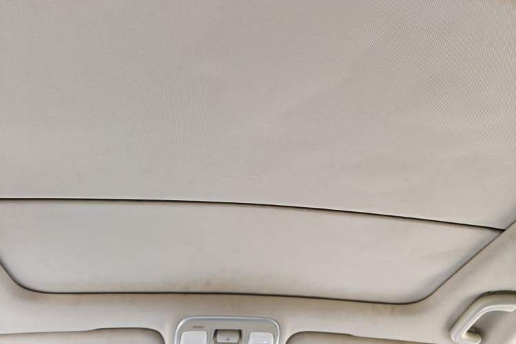 Used Geely Auto Emgrand GS 2016 Elegant Edition 1.8L Manual LingShang Model Headliner