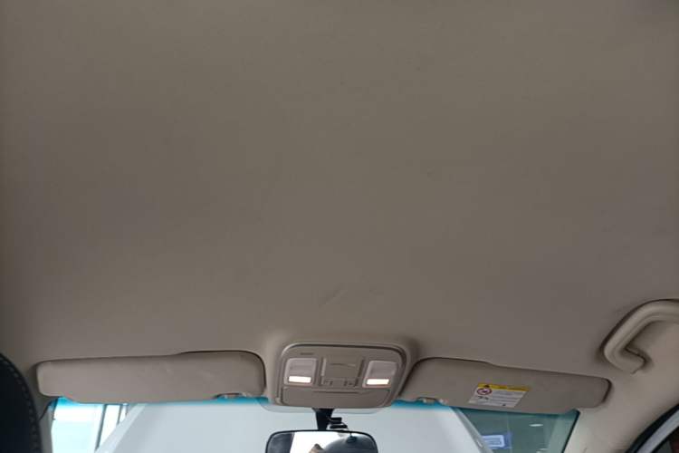 Used Geely Auto Emgrand GS 2016 Elegant Edition 1.3T Automatic LingShang Model Headliner