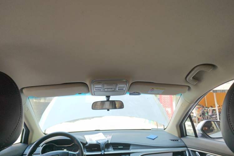 Used Geely Auto Emgrand GS 2016 Elegant Edition 1.3T Automatic LingShang Model Headliner