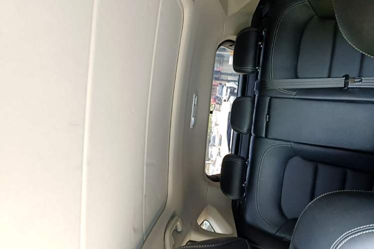 Used Geely Auto Emgrand GS 2016 Sport Edition 1.3T Automatic LingShang Model Headliner