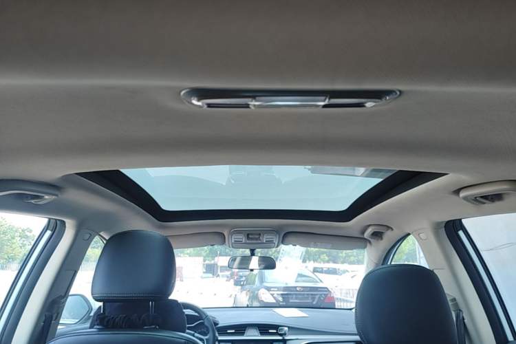 Used Geely Auto Emgrand GS 2016 Sport Edition 1.8L Automatic LingShang Model Headliner