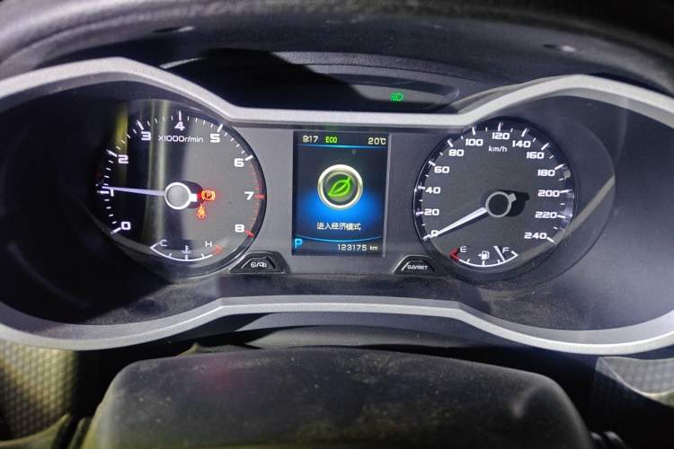 Used Geely Auto Emgrand GS 2016 Elegant Edition 1.3T Automatic ZhenShang Model Instrument Cluster