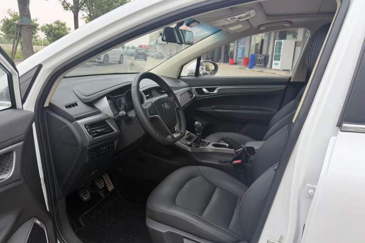 Used Geely Auto Emgrand GS 2016 Sports Edition 1.8L Manual LingShang Model Interior 1