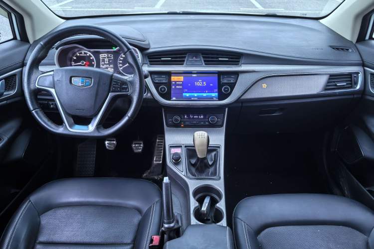 Used Geely Auto Emgrand GS 2016 Sport Edition 1.3T Manual LingShang Model Interior 3