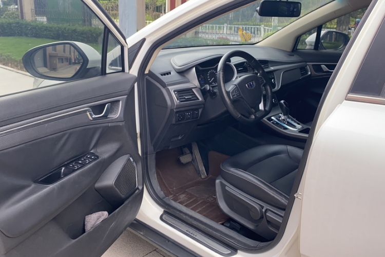 Used Geely Auto Emgrand GS 2016 Elegant Edition 1.3T Automatic LingShang Model Interior 3