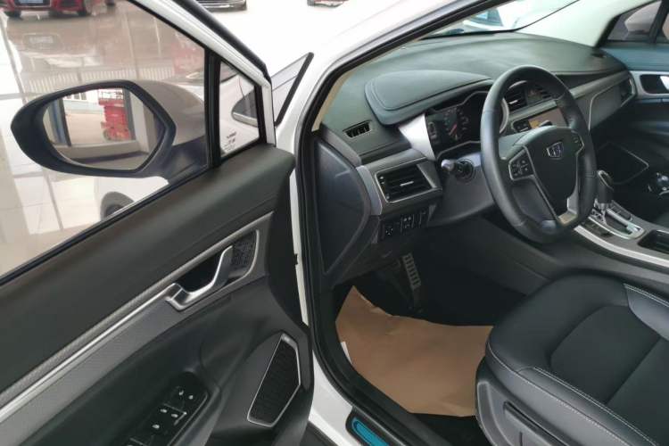 Used Geely Auto Emgrand GS 2016 Sport Edition 1.8L Automatic LingShang Model Interior 4